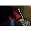 Image 3 : BOX OF TOWELS