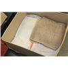 Image 1 : BOX OF TOWELS AND HEAT PAD