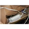 Image 4 : BOX OF TOWELS AND HEAT PAD