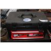 Image 4 : TOOLBOX WITH CONTENTS