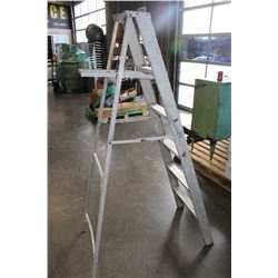 6 FOOT ALUMINUM STEP LADDER