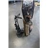 Image 1 : LOPEZ GOLF CLUBS IN BAG ON CART