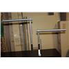 Image 2 : CLOTHING RACK