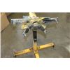 Image 3 : YELLOW ENGINE STAND