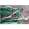 Image 3 : TOTE OF LARGE WRENCHES AND SOCKETS