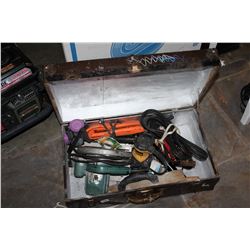 METAL TRUNK WITH TOOLS