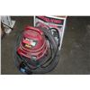 Image 3 : HANG UP SHOP VAC