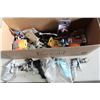 Image 1 : BOX OF AIR SPRAY GUNS AND ACCESSORIES