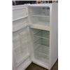 Image 3 : FRIGIDAIRE APARTMENT SIZE FRIDGE