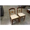Image 2 : 2 VINTAGE CHAIRS