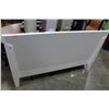 Image 1 : WHITE QUEENSIZE HEADBOARD