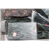 Image 3 : TOTE OF RAW JADE
