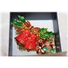Image 4 : ESTATE NECKLACES AND CHRISTMAS PIN