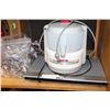 Image 1 : DVD PLAYER JUICER AND 2 BAGS OF JEWELERY