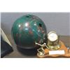 Image 2 : BRUINSWICK BOWLING BALL IN CASE AND 1963 TROPHY