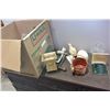 Image 1 : LARGE BOX OF VINTAGE KITCHEN WARE ENAMEL ETC