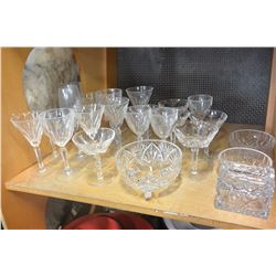 LOT OF THUMB PRINT CRYSTAL GLASSES WATERFORD AND OTHER CRYSTAL DISHES