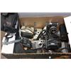 Image 1 : BOX OF VINTAGE CAMERAS