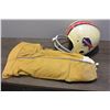 Image 2 : VINTAGE YOUTH FOOTBALL HELMET AND PANTS