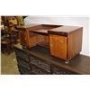 Image 3 : WOOD HUTCH WITH LEGS