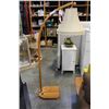 Image 1 : OAK FLOOR LAMP