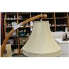 Image 2 : OAK FLOOR LAMP