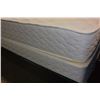 Image 4 : SEALY POSTUREPEDIC SINGLE SIZE MATTRESS AND BOXSPRING