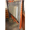Image 2 : MODERN KINGSIZE HEADBOARD