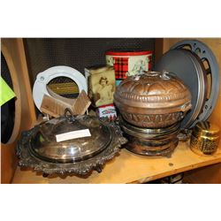 SHELF LOT OF VINTAGE METAL WARE