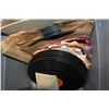 Image 3 : TOTE OF RECORDS