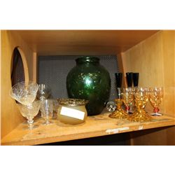 SHELF LOT OF VINTAGE COLORED GLASSWARE