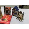 Image 3 : BULOVA CLOCK AND CHRISTMAS HOUSES
