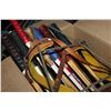 Image 2 : TENNIS RACQUETS AND POOL CUE