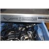 Image 2 : TOTE OF ELECTRONICS EQUALIZER AND VIDEOGAMES