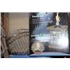 Image 2 : DECORATIVE METAL WARE AND CHRISTMAS GIFTWARE