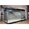Image 1 : FISH TANK
