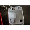 Image 3 : RED HAIR DRESSER SINK AND WHEAT MACHINE