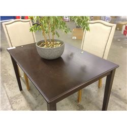 DINING TABLE WITH 4 CHAIRS