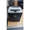 Image 1 : Paper shredder