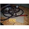 Image 1 : Hose with Pressure Gage