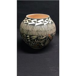 Acoma Hand Painted Pot By Ophelia S Lean