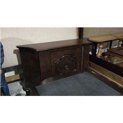 Century Rustic Counsel / Buffett