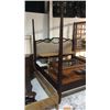 Image 2 : Century King Size Poster Bed