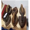 Image 1 : SIX VINTAGE SAD IRONS