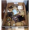 Image 1 : COLLECTION APPROX 24 VINTAGE COMPACTS & CIGARETTE CASES