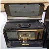 Image 2 : TWO VINTAGE HALLICRAFTERS & TRANSOCEANIC SW/LW WORLDWIDE RADIOS