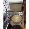 Image 1 : NEWCOMB PORTABLE RECORD PLAYER