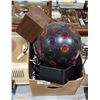 Image 1 : BOX LOT OF DISCO BALLS