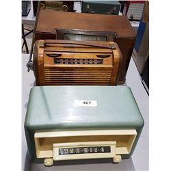 LOT OF 3 VINTAGE RADIOS