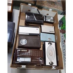 BOX LOT OF APPROX 8 RADIOS